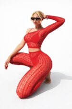 Kırmızı Renk Vücut Çorabı