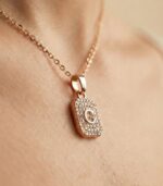 C Harfli Kolye - Görsel 2