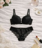 Dolgun Form Dantelli Siyah Takım