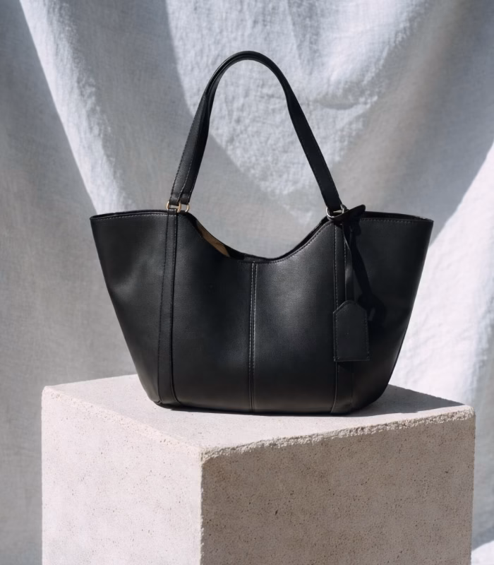 Elara Curve Bag
