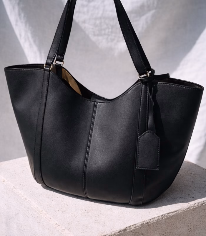 Elara Curve Bag
